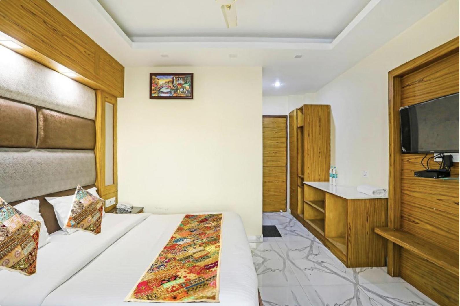 Hotel Woods View - Mall Road Mussoorie Zewnętrze zdjęcie