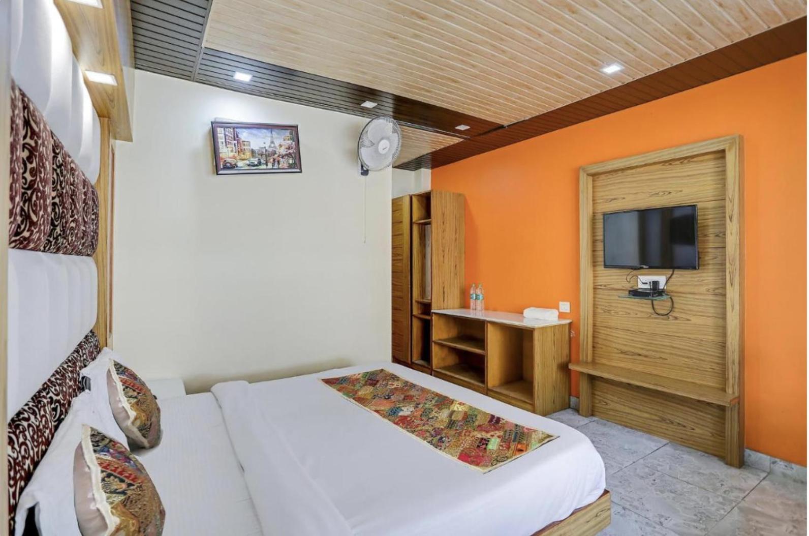 Hotel Woods View - Mall Road Mussoorie Zewnętrze zdjęcie